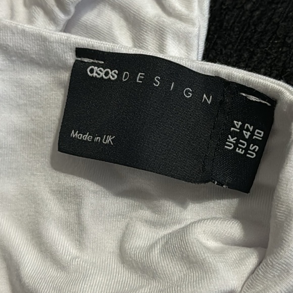 ASOS small crop top - Picture 4 of 4